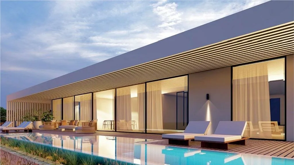 Bassein - New House with Pool in Vallromanes