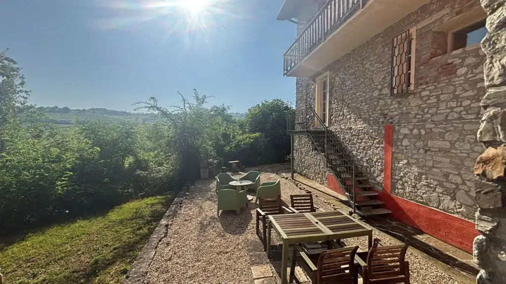 Terrass - Restored 19th Century Villa with Pool in Golferenzo