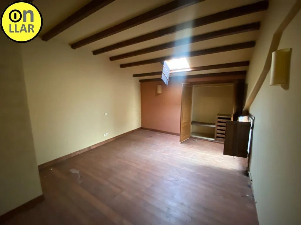 Stanze - Rustic Finca with Extensive Garden in Cardedeu