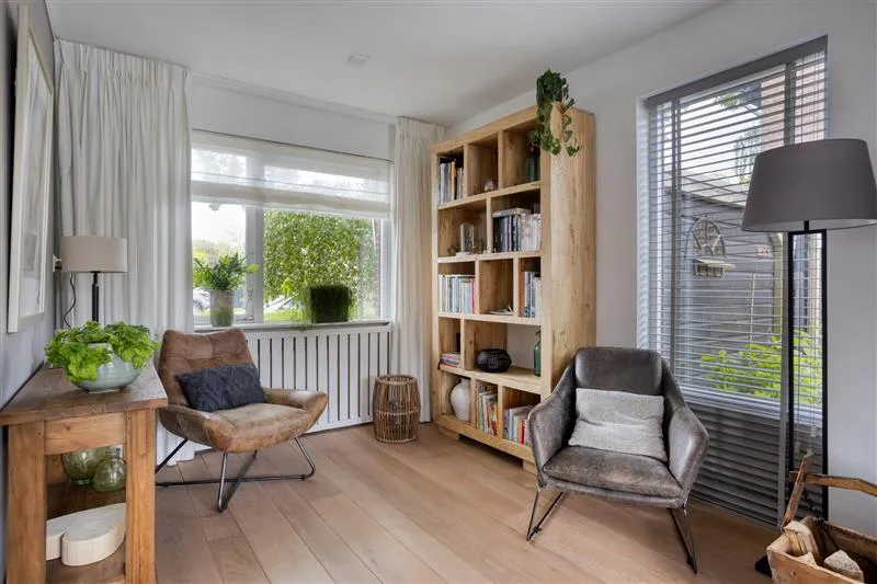 Maison 8 pièces à Breda