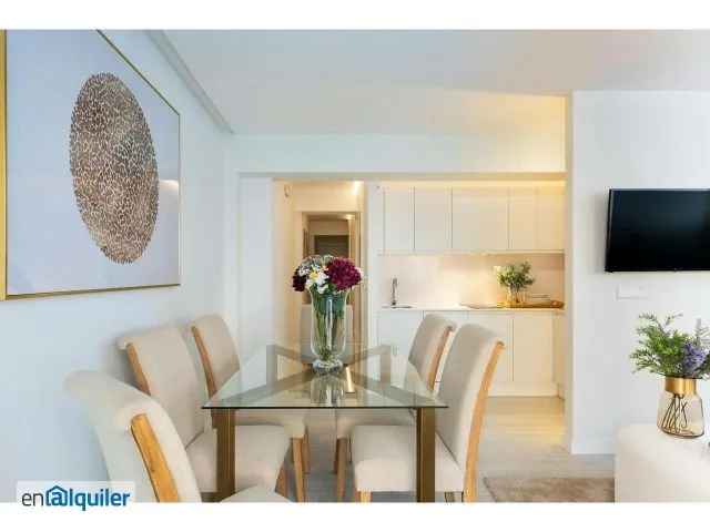 Sala da pranzo - Modern Apartment with Balcony in Seville's Historic Centre