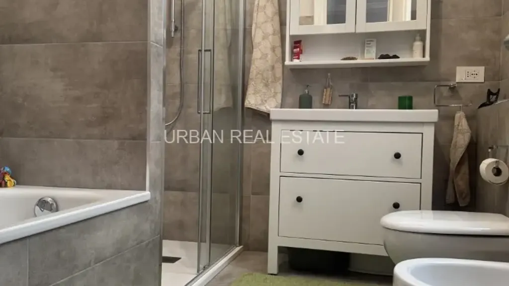 Salles de bain - Rented Apartment with Veranda in Trieste