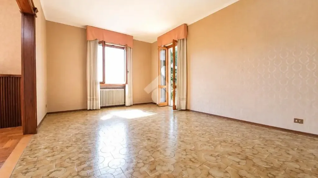 Soggiorno - Panoramic Villa with Garden in Ponte Lambro
