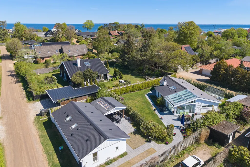 Õhuvaade - Renovated Villa with Garden in Gilleleje