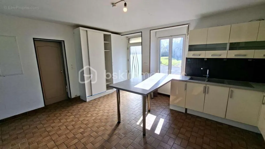 Cuisine - Longère en Pierre avec Garage entre Saint-Sever et Vire