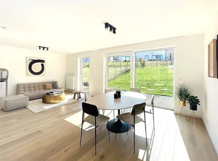 3-bedroom house in BE