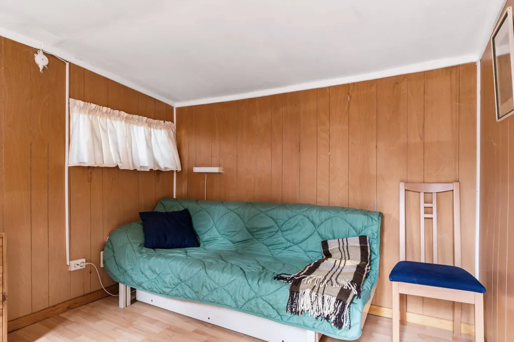 Chambres - Renovated Cottage with Lake View in Nyköping