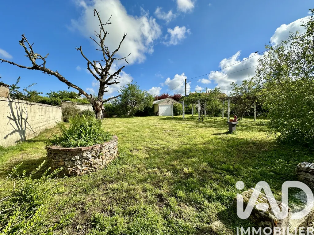 Aed - Charming House with Stone Fireplace in Billancelles
