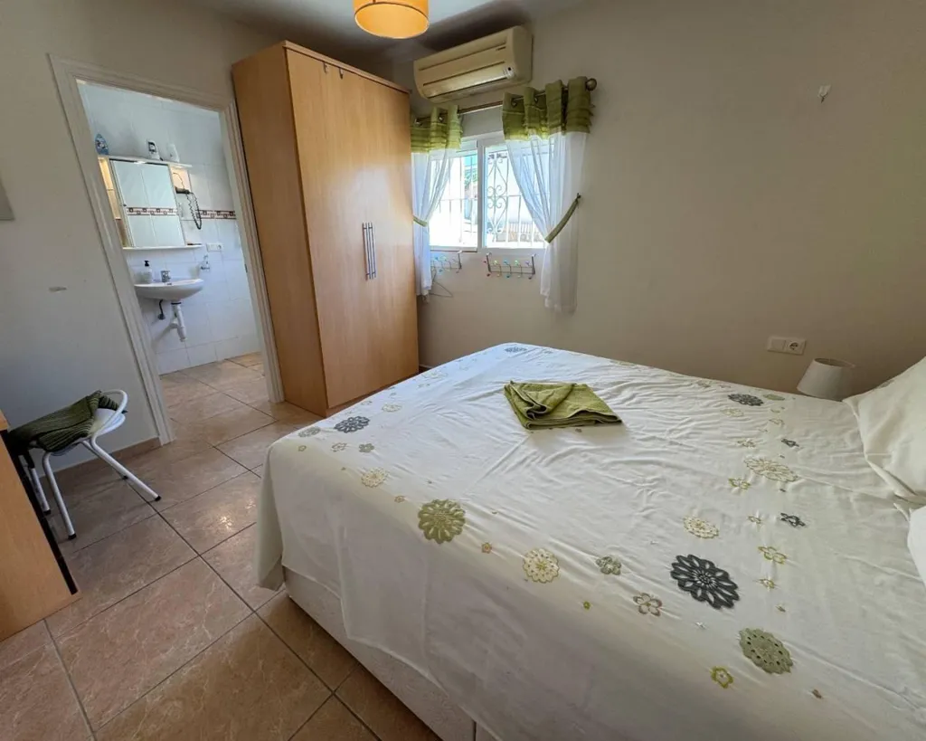 Magamistoad - Seven-Bedroom Villa with Pool in Ciudad Quesada