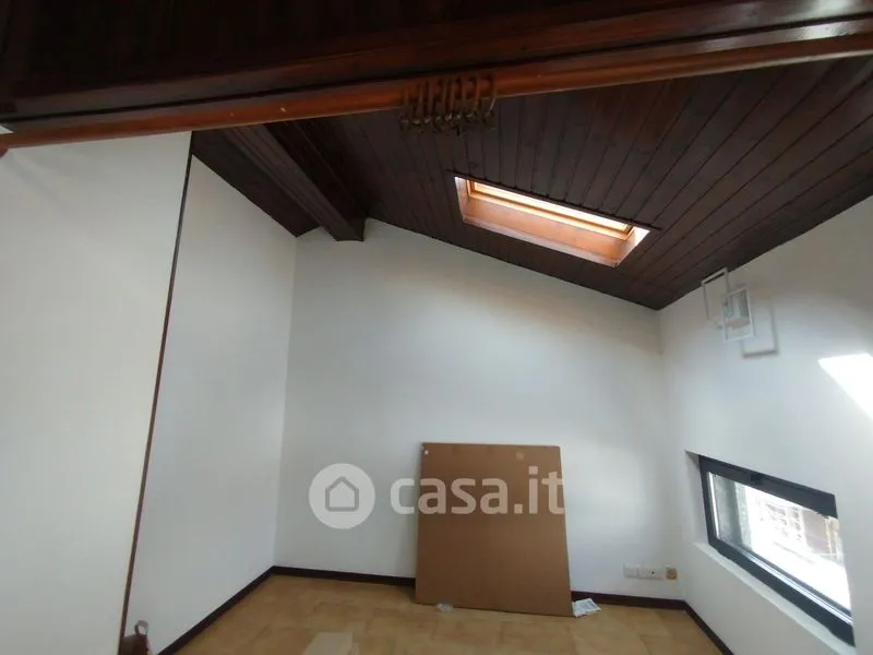 Pièces - Mansarded Studio in Corso Risorgimento, Novara