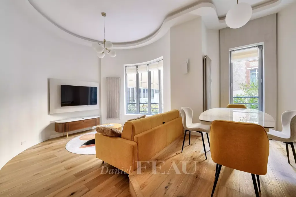 Séjour - Pied-à-terre Rénové avec Ascenseur au 3ème Arrondissement