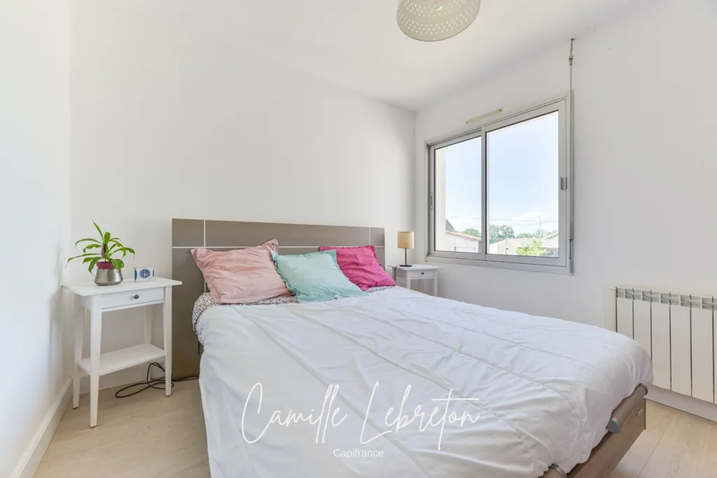 Chambres - Maison Familiale avec Grand Terrain à Vallet