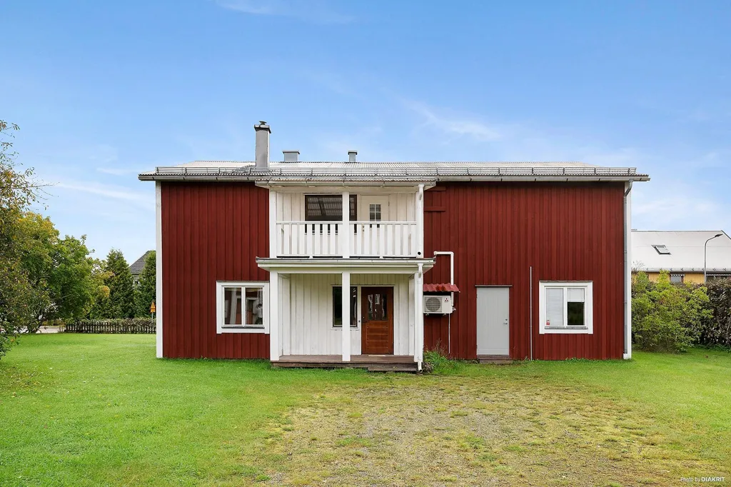 Extérieur - Two-Storey Villa with Garden in Central Location