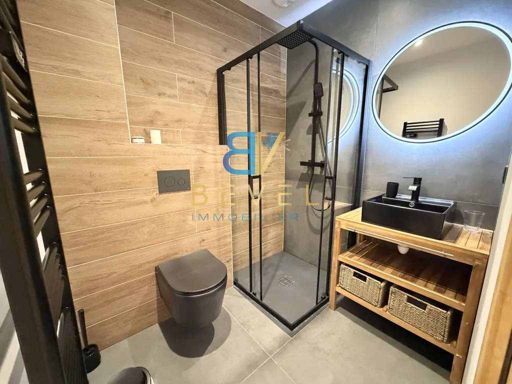 Bagni - Contemporary Chalet with Panoramic View in La Toussuire