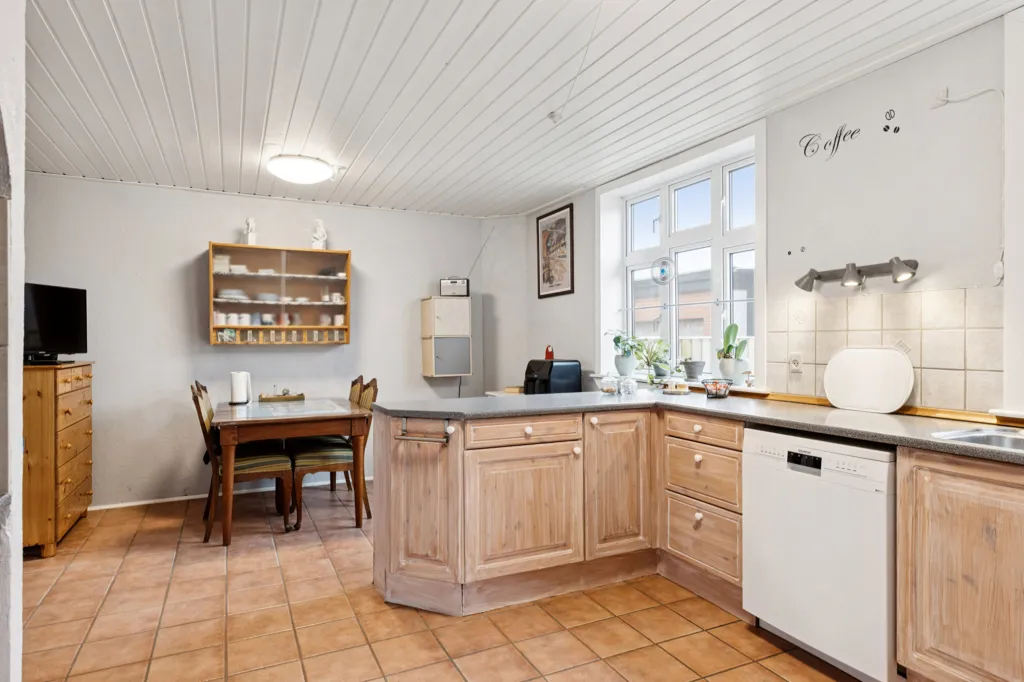 Cuisine - Modernised Mason's Villa in Gørding