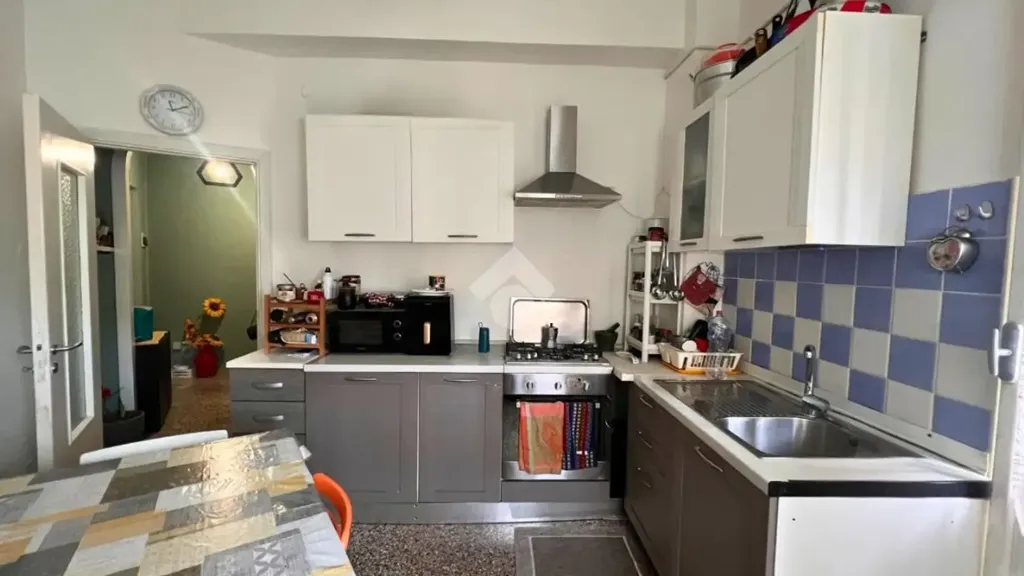 Cuisine - Apartment with Balcony in Ancona