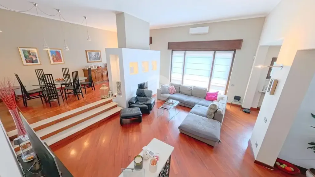 Elutuba - Semi-detached Villa with Private Garden in Gallarate