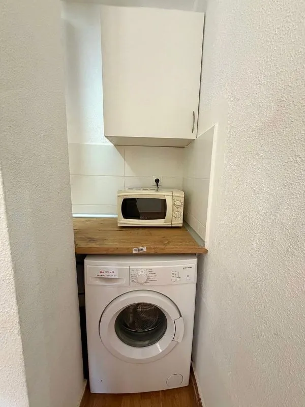 Pesuköök - 2-Bedroom Flat with Air Conditioning in Villaverde Alto