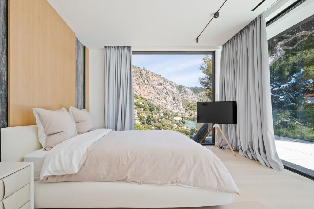 Chambres - Villa Contemporaine avec Vue Mer à Èze