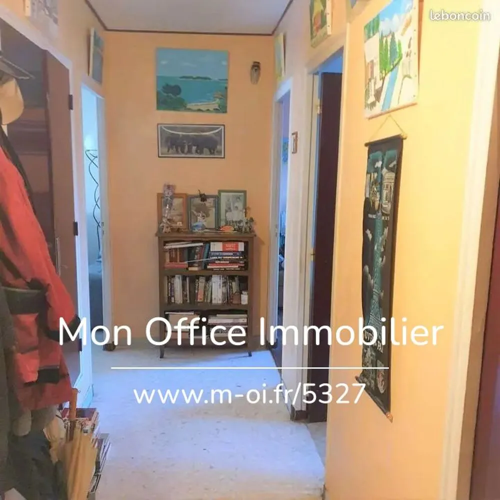 Studio - Sunny Apartment with Pool in Aubagne