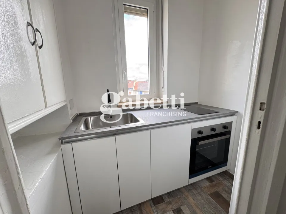 Köök - Central Triplex with Balcony in Turin