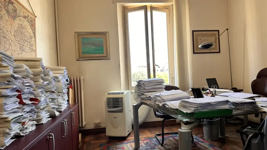 Kabinet - Penthouse with Piazza View in Ancona