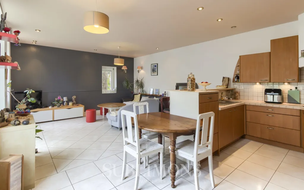 Kitchen - Charming Stone House with Terrace in Vannes