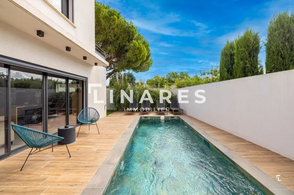 Piscine - Villa Contemporaine avec Piscine à Éoures, Marseille