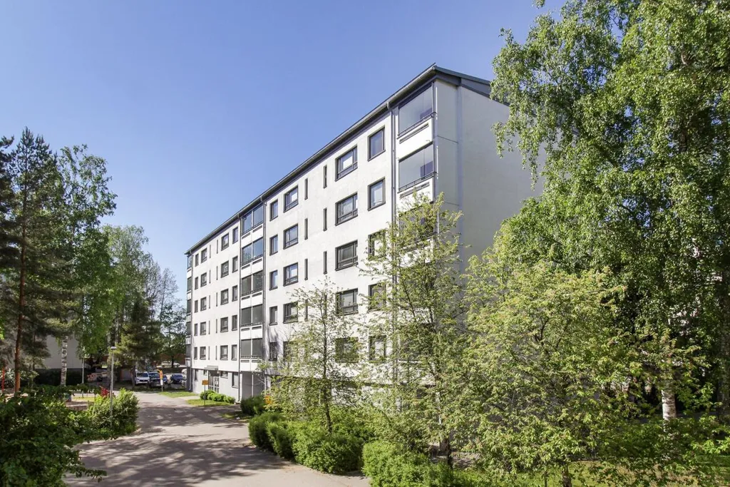 Spacious Flat with Balcony in Länsimäki, Vantaa