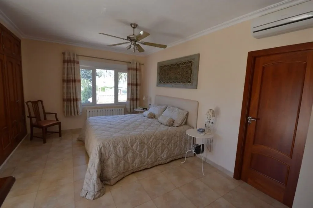 Magamistoad - Luxury Villa with Pool in Cabo Roig, Valencia