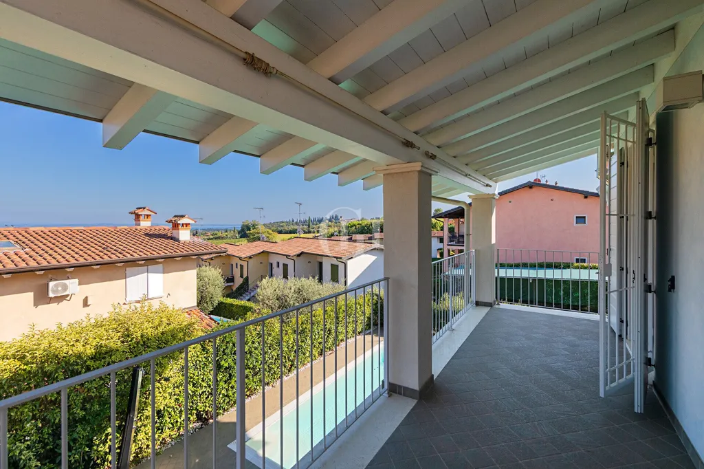 Terrasse - Modern Villa with Lake View in Polpenazze