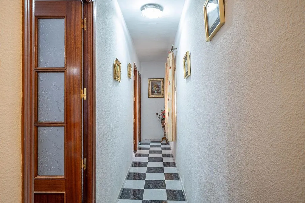 Hallway - Apartment with Terrace in Zaidín District