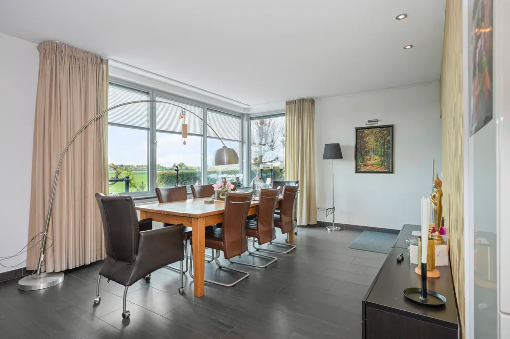 Salle à manger - Multifunctional House with Field Views in Limbricht
