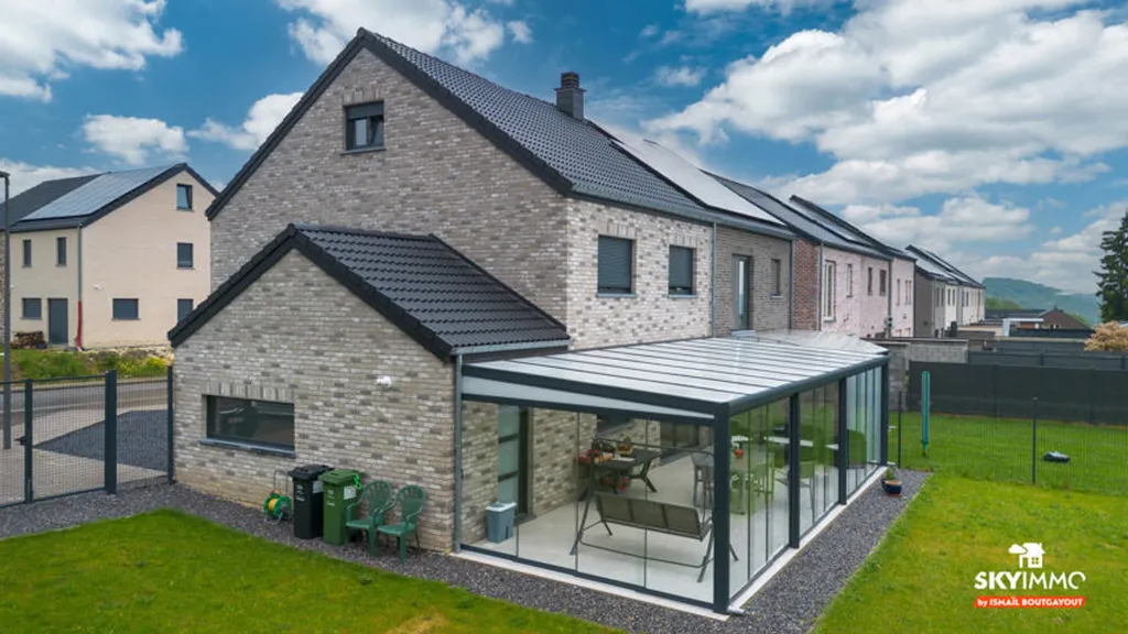 Välivaade - Fully Equipped 3-Fronted House with Garden in Seraing