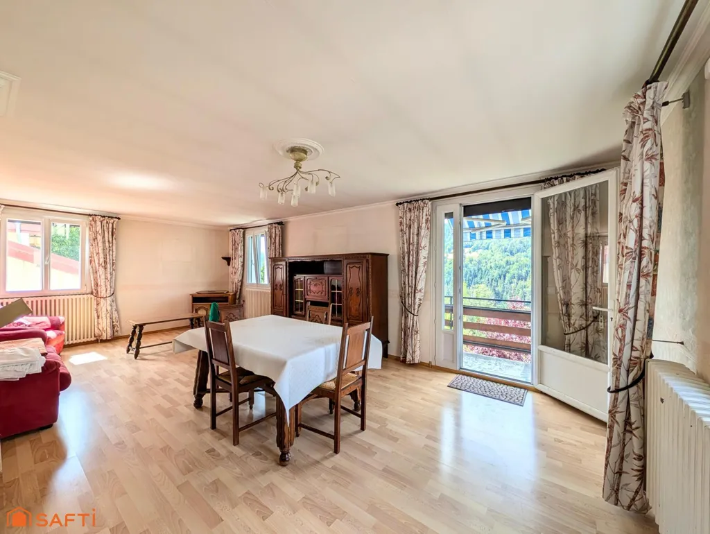 Sala da pranzo - Detached House with Valley View in Morbier