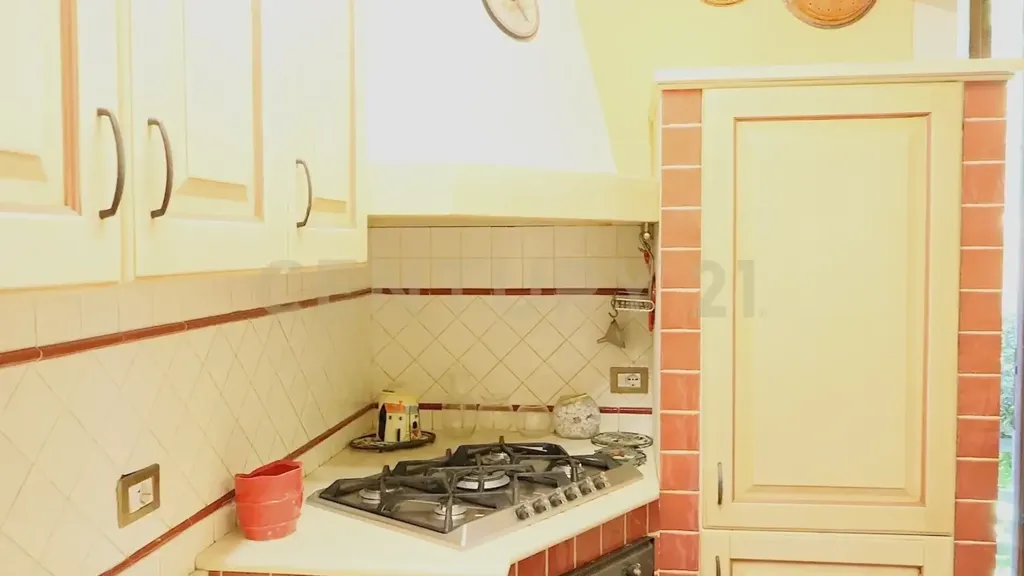 Cuisine - Villa with Garden and Terrace in Pescaglia