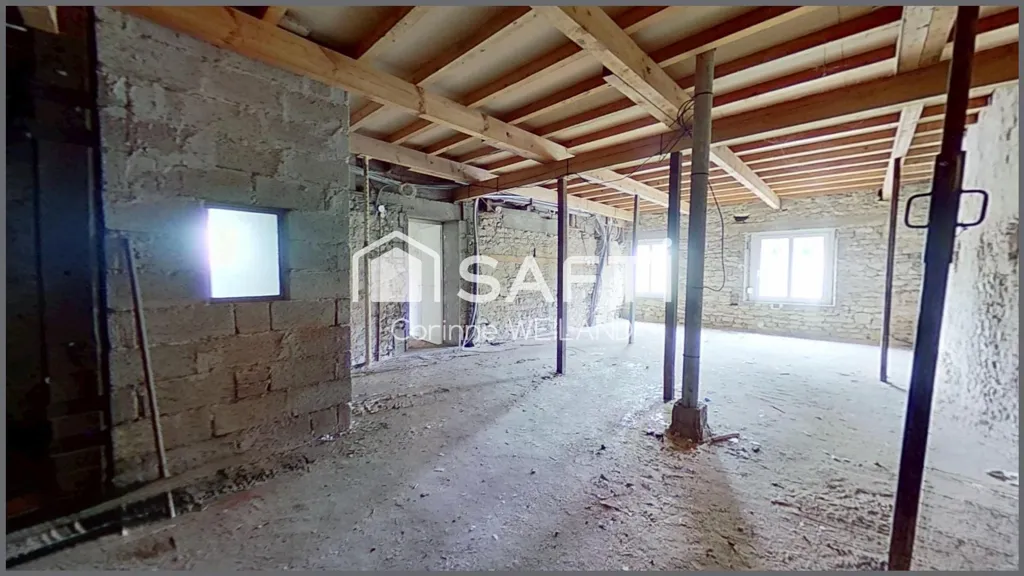 Stanze - 6-Piece House with Potential in Landroff