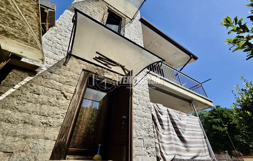 Välivaade - Rustic Villa with Garden in Castagnola, Massa