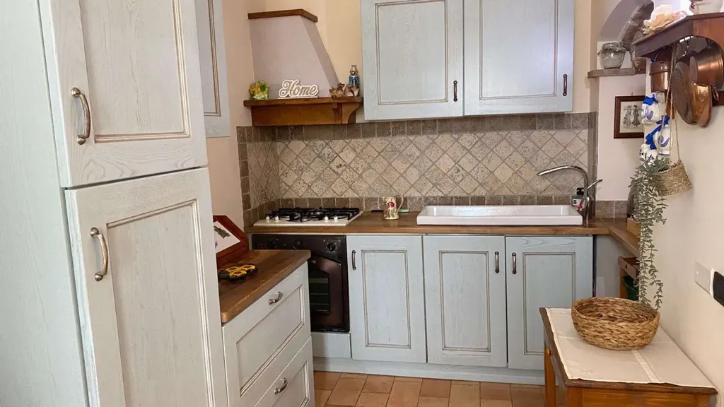 Köök - Rented Triplex with Terrace in Spoleto