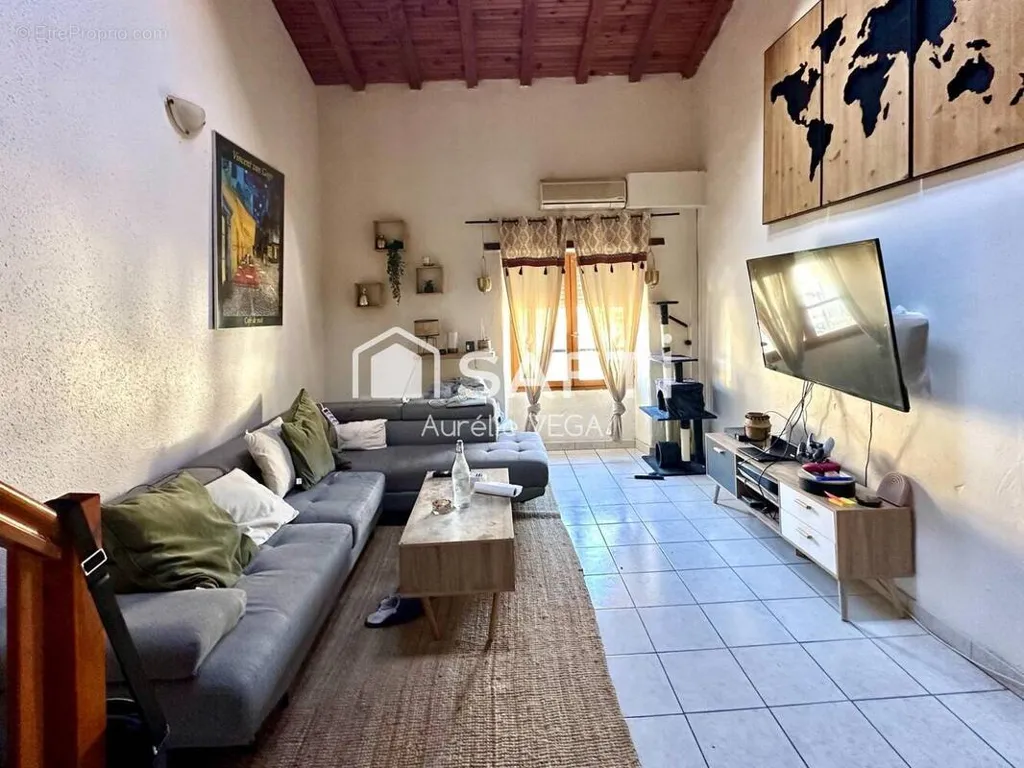 Séjour - Appartement en Immeuble d'Angle à Mirepoix