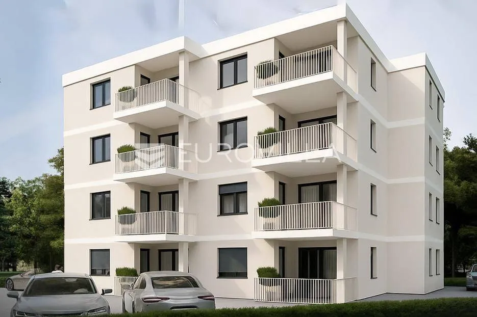 Two-Bedroom Apartment with Balcony in Viškovo