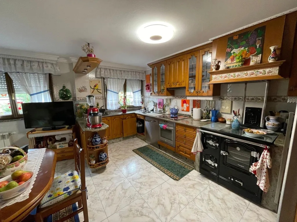 Cuisine - Chalet with Private Pool in Ajo, Cantabria