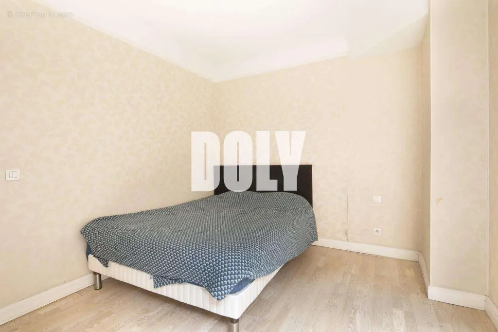 Magamistoad - Charming 2-Bed Flat with Courtyard View in Asnières