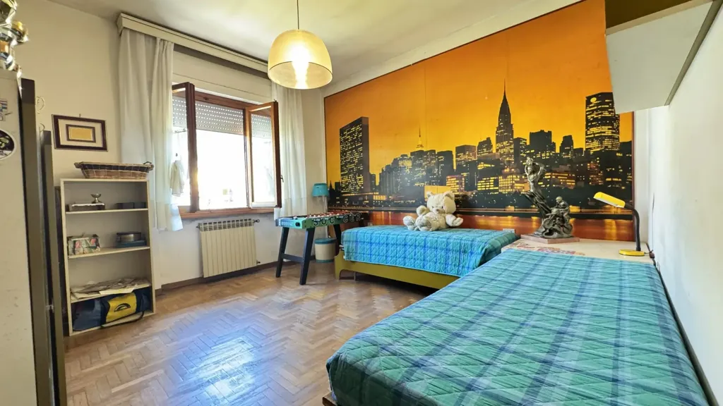 Camere da letto - Five-Bedroom Apartment with Garage in Prato