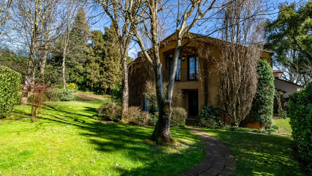 Aed - Bifamiliar Villa with Terrace in Lesmo Green