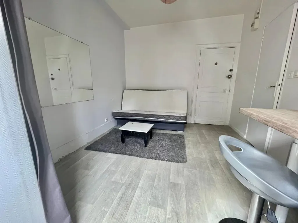 Chambres - Studio Meublé avec Commerces à Rue Gambetta