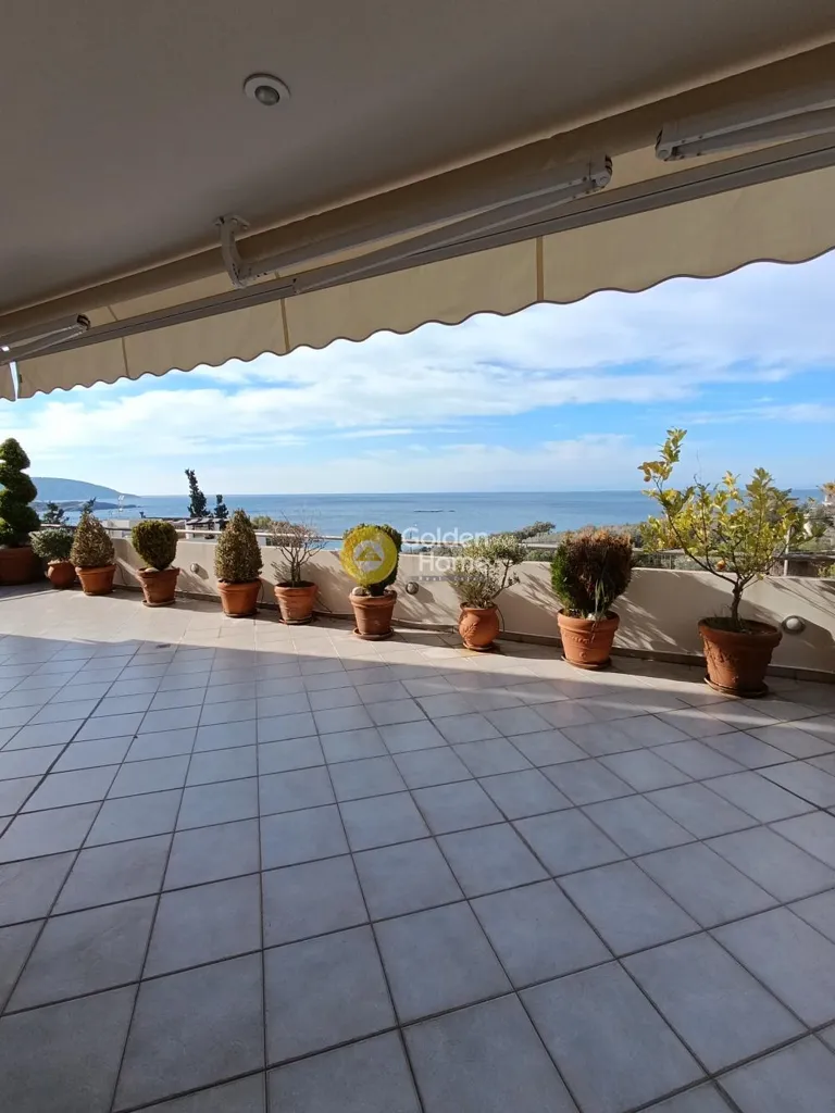 Terrasse - Apartment with Sea View in Sarandá, Eastern Attica