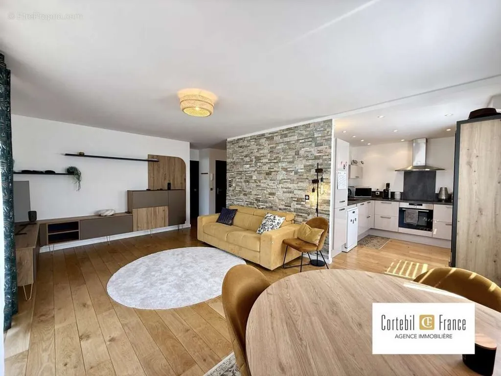 Elutuba - Apartment with Terrace in Annecy's Triangle d'Or