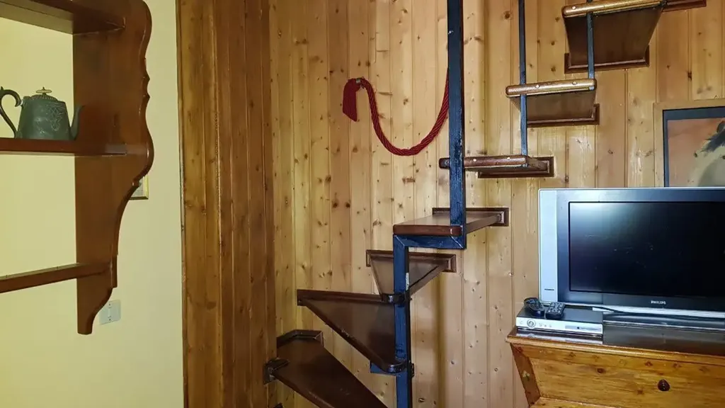 Pièces - Apartment with Ski Access in Ventasso
