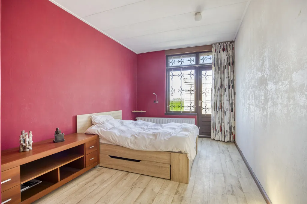 Magamistoad - Bungalow with Water View in Oosthuizen